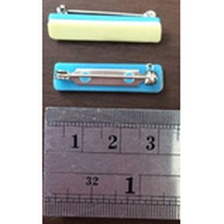 ขาเข็มกลัดพลาสติก (Safety Lock) ขนาด 0.5 x 3.0 CM. 1 ชิ้น