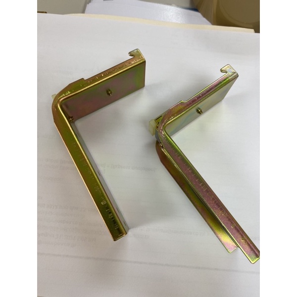 IDEC 	DIN RAIL PARTS    PS9Z-3N4B