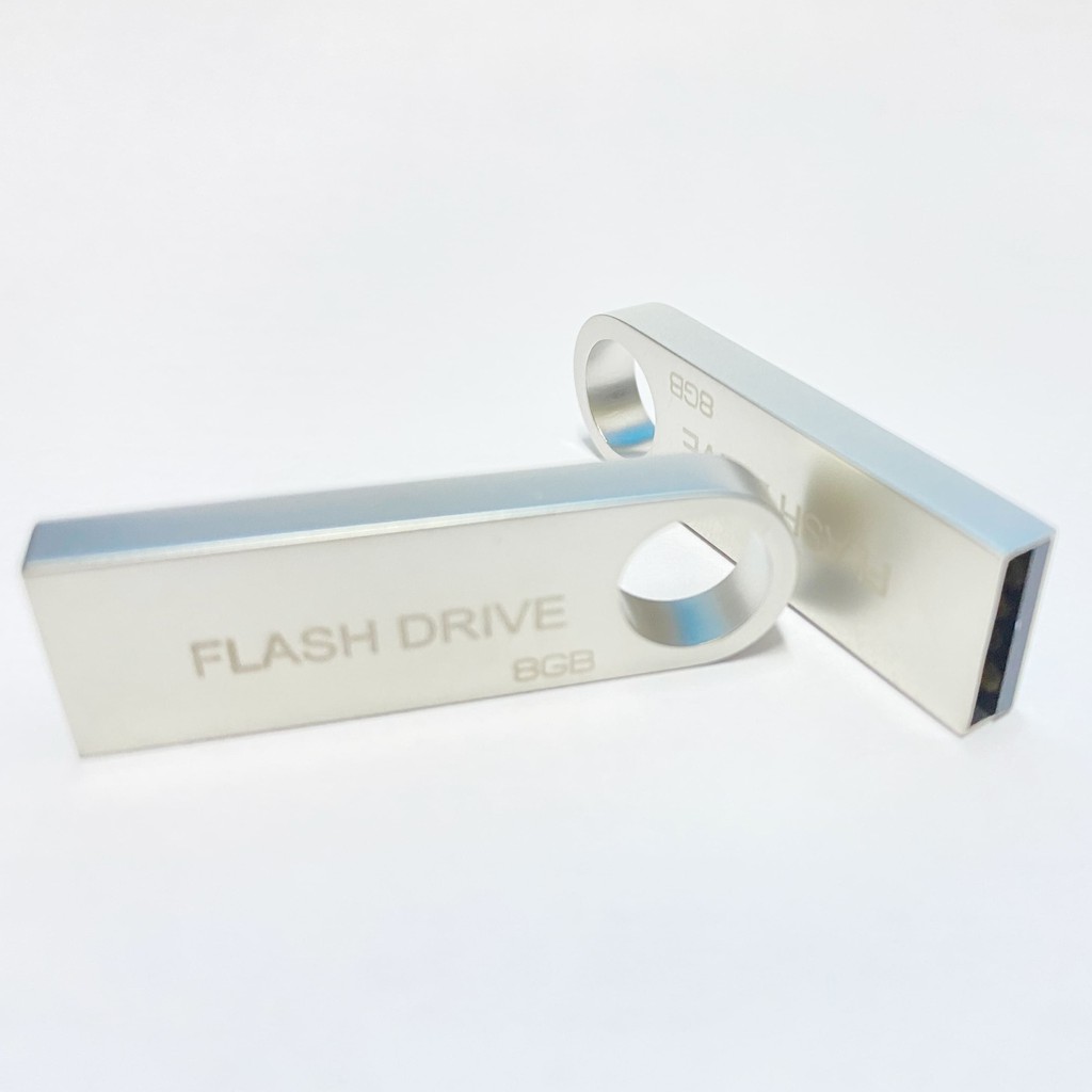 แฟลชไดร์ฟ 8GB สีเงิน (Memory USB วัสดุอย่างดีทนทรานพร้อมรับประกันให้ 1 ปี.) ราคา ถูกที่สุด ดีลบีเคเค