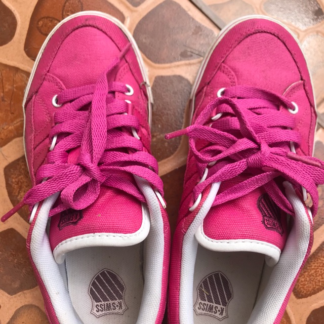 รองเท้าผ้าใบ Kswiss ไซน์ 37 UK 4 USA6