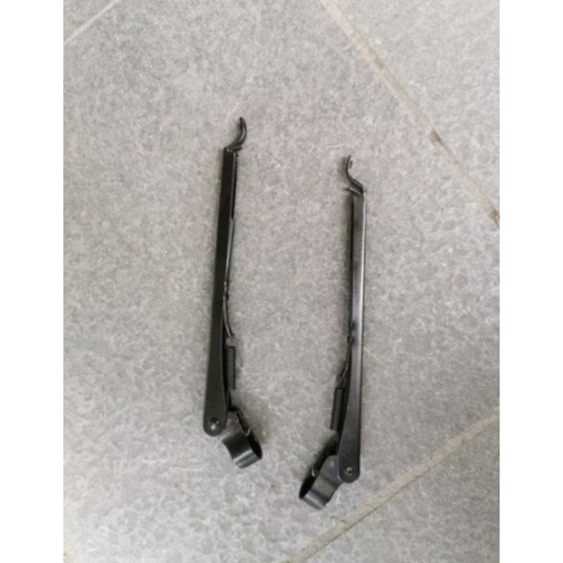 แขนปัดน้ําฝน Cj7****