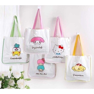 ลดล้างสต๊อค กระเป๋าสะพายไหล่ กระเป๋าถือ ลายการ์ตูน SANRIO งานผ้า ด้านนอกเป็น PVC ขนาด: 34X33X5cm