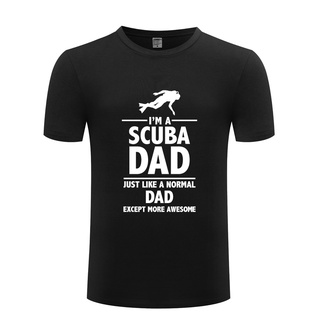 เสื้อยืดผ้าฝ้ายพิมพ์ลาย เสื้อยืดลําลอง แขนสั้น พิมพ์ลาย IM SCUBA DAD แฟชั่นฤดูร้อน สําหรับผู้ชาย เหมาะกับการดําน้ํา เล่