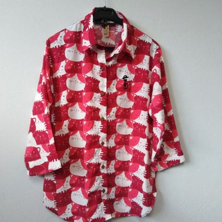 เสื้อเชิ้ตลายแมวสีแดงลายขาว​ สวมใส่สบายสำหรับสาวอวบ
