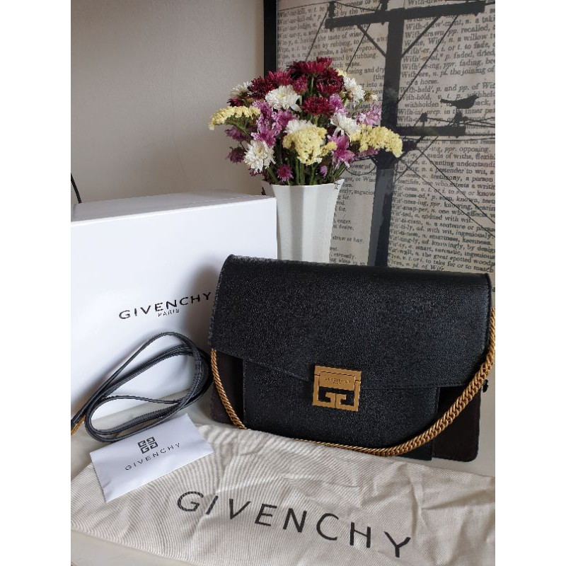 Givenchy gv3 medium bag