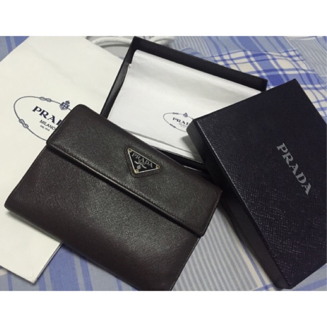 Saleถูกมาก!! แท้💯% Prada wallet Used