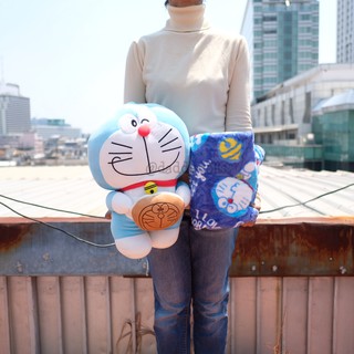 ตุ๊กตา หมอนผ้าห่ม Doraemon โดเรม่อน ตัวนุ่ม ถือ Dorayaki โดรายากิ 18นิ้ว(100x150cm)