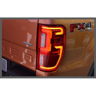 ไฟท้าย Ford Ranger T6 Wildtrak LED เลนส์สี แดง ไฟหรี่วิ่งตอนเปิดครั้งแรก และไฟเลี้ยวเป็นแบบวิ่งลง