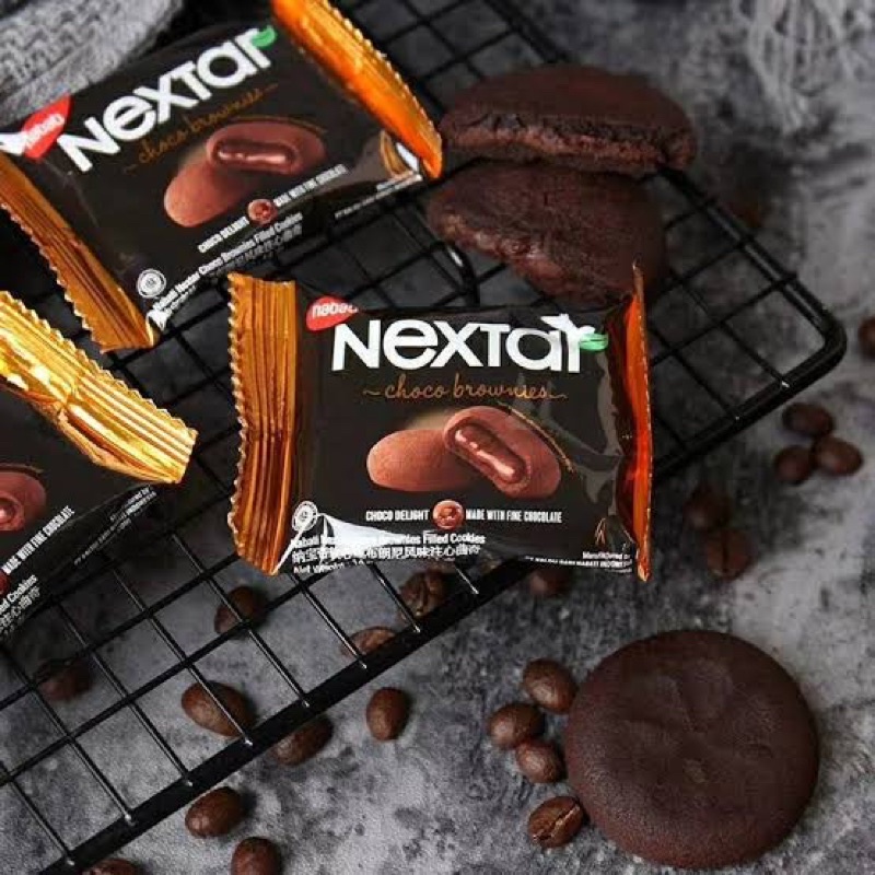Brownie nextar nabati 1 กล่องมี 8 ชิ้น