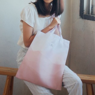 RINA totebag- Hide Hill (กระเป๋าผ้า กระเป๋าสะพายข้าง กระเป๋าไปเรียน กระเป๋าเคียง  กระเป๋าสะพายไหล่)