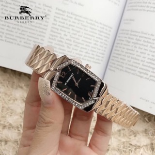 BURBERRY ⏰  - นาฬิกาสายเลส