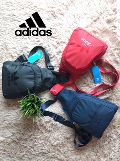 🌿 💕Adidas Expect Originals Bag  กระเป๋าสะพายคาดอก วัสดุหนังpu หนังนิ่ม สีดำ