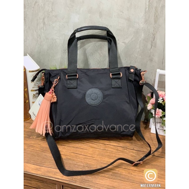 กระเป๋าถือหรือสะพาย Kipling Women’s Amiel Handbagแท้💯%🆓EMS