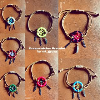 สร้อยข้อมือจี้ตาข่ายดักฝัน (Dreamcatcher Bracelet)