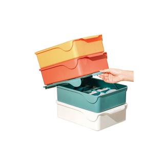 กล่องเก็บชุดชั้นใน กล่องจัดระเบียบ สามารถปรับแบ่งได้เอง 1,10,15 ช่อง ฝาปิดเลือนสามารถ ว่งซ้อนและเปิดได้ สินค้าพร้อมส่ง