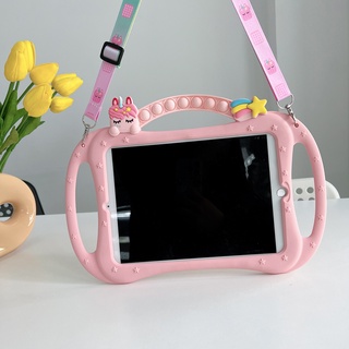 เคสซิลิโคนนิ่ม ลายยูนิคอร์นน่ารัก ปรับได้หลายมุม สําหรับ iPad Mini 1 2 3 4 5 6 iPad 5 6 iPad 9.7 นิ้ว iPad 10.2 iPad Pro 10.5 iPad Air4 10.9 นิ้ว iPad 11 นิ้ว