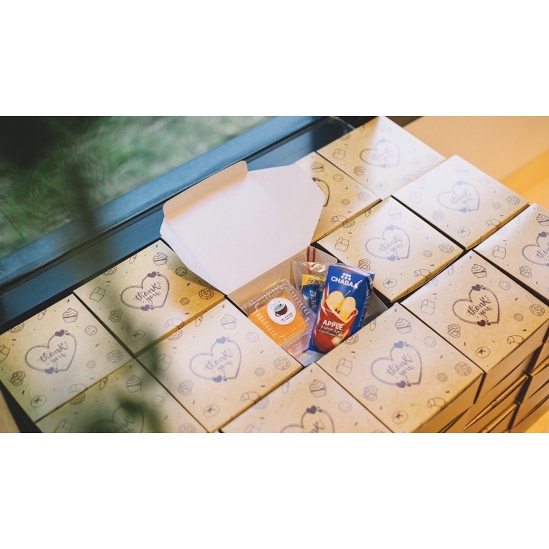 กล่องSnack box กล่องจัดเบรค25ใบต่อแพ๊ค สำหรับใส่ขนมจัดเบรค ขนาด 5x5x2.5 นิ้ว