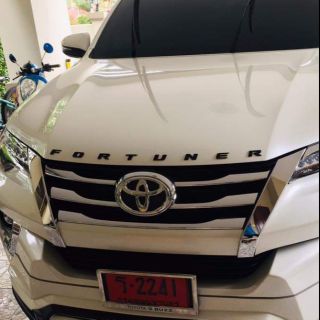 🔥ส่งฟรี🔥อักษรติดฝากระโปรง Fortuner 2015-2020