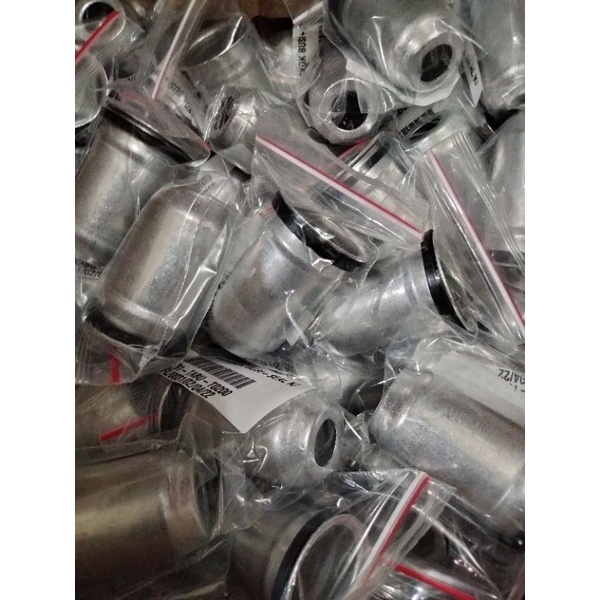 ชามหัวเทียน ปลอกหัวเทียน + ซีล Kijang Super Grand Kapsul 4k 5k 7k