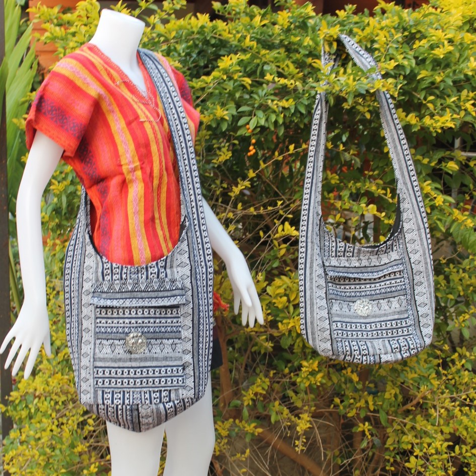 กระเป๋าพื้นเมืองผ้าฝ้ายนากา handmade