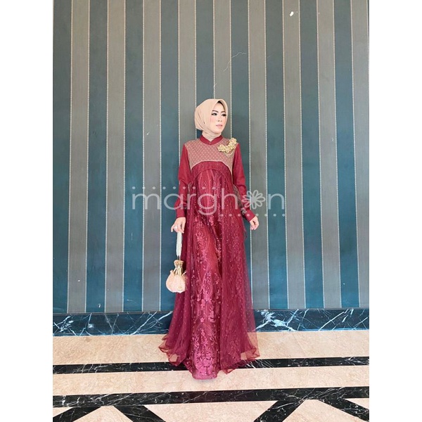 Reyna 2 โดย Marghon*