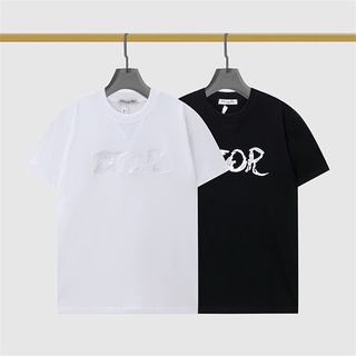 [100% Cotton] เสื้อยืดแขนสั้น ผ้าฝ้าย ปักลาย DI&amp;R พลัสไซซ์ สไตล์คลาสสิก สําหรับผู้ชาย และผู้หญิง