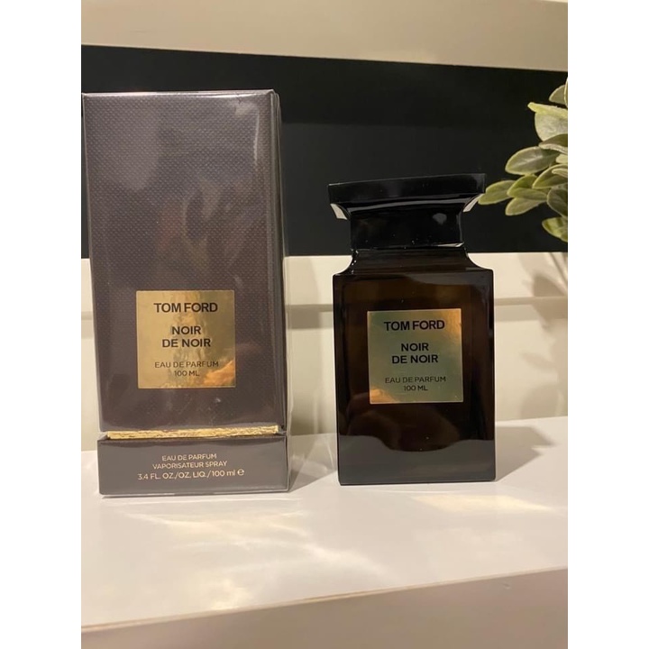 Tomford noir de noir  ●inbox sealed แกะเพื่อนำเข้า ●100ml 2100.- ●ฟรี ค่าส่ง มีจำนวนจำกัดขวดเดียวTom