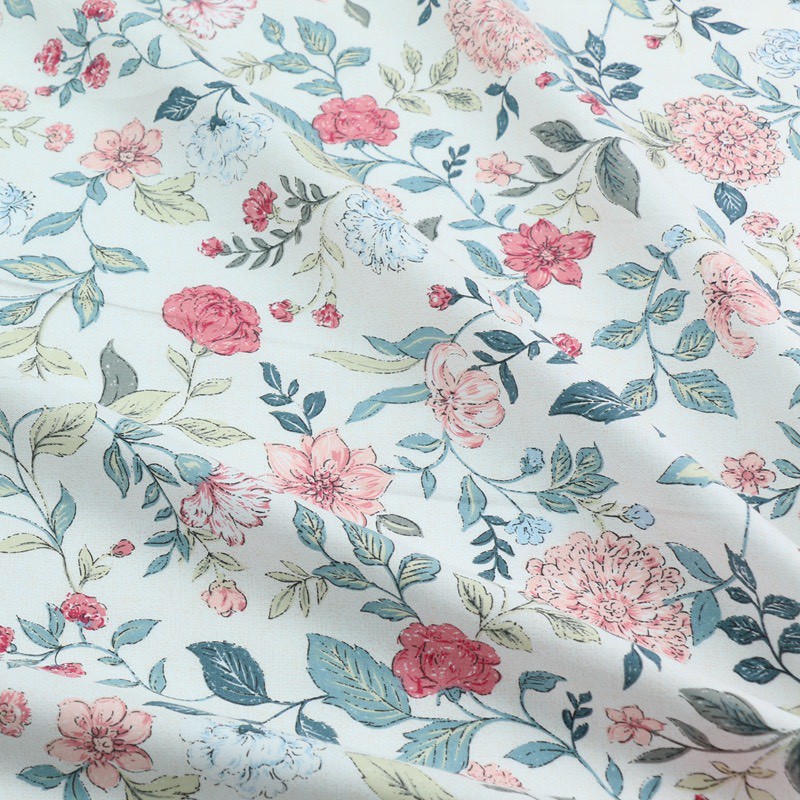 ผ้าคอตตอน 100% ทอทวิล ผ้าเมตร พิมพ์ลายดอกไม้ หน้ากว้าง2.35 เมตร