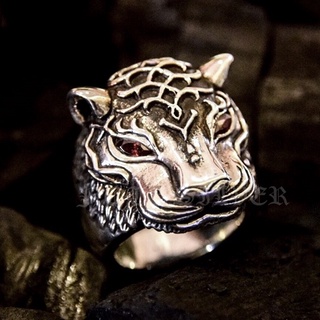 แหวนเสือพาดลายกอธิค ฝังตาสีแดง Super Ring Gothic of Tiger Sterling Silver 925 NSRG902