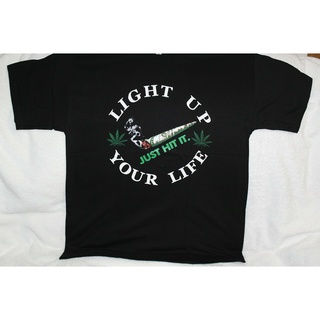 [100% Cotton] เสื้อยืดผ้าฝ้าย พิมพ์ลาย LIGHT UP YOUR LIFE JOINT MONEY POT JUST HIT IT BDnimd76DJjmoo67