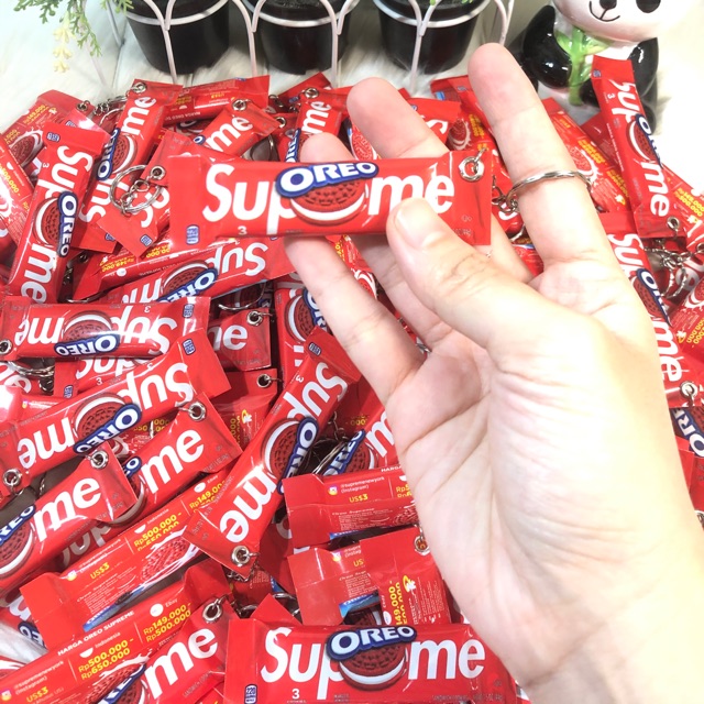 พวงกุญแจ ลาย Oreo Supreme