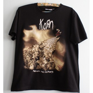 เสื้อยืดผ้าฝ้ายพิมพ์ลายขายดี ⚠️❌ขายแล้ว❌⚠️Vintage KORN Follow The Leader T-Shirt (Size S)อีกแล้วววว🔥☠️