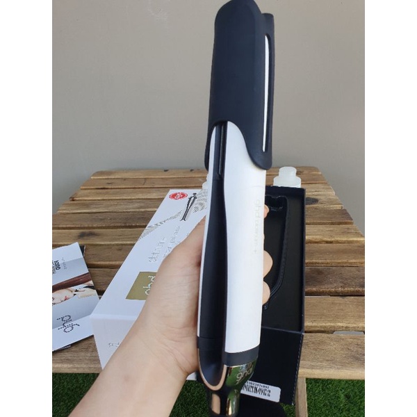 GHD รุ่น Platinum plus สีขาว สภาพ 99% เหมือนใหม่