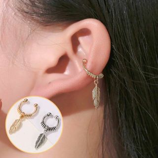 ต่างหูหนีบใบไม้ห้อย • Leaf Ear Cuff