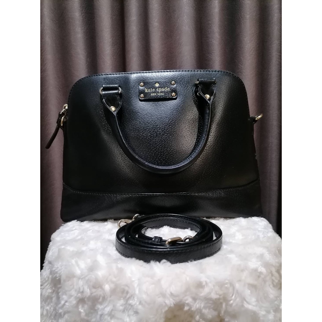 กระเป๋า  Kate Spade แท้💯✔️ทรงโดม สีดำ มีสายยาว สายแท้ คู่ตัว ซิป YKK ส่งฟรีลงทะเบียน