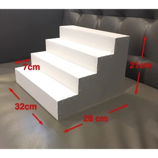 ชั้นวางโมเดล 4ชั้น หน้าชั้นทึบ แข็งแรง ทนทาน ประกอบง่าย ทนน้ำ ทนปลวก