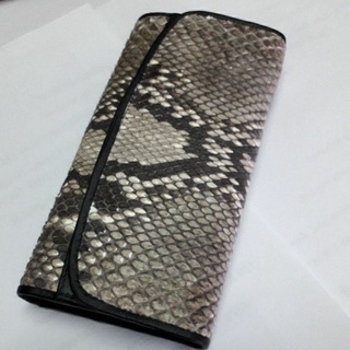 python Gehine purse natural skinกระเป๋าสตางค์งูเหลือมแท้citesใบยาว