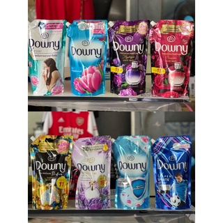 Downy ดาวน์นี่ น้ำยาปรับผ้านุ่ม สูตรเข้มข้นพิเศษ แบบเติม 1.25-1.35 ลิตร 6 ชิ้น Premium Parfum