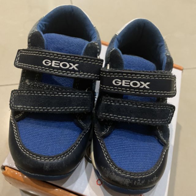 รองเท้าGeox มือสอง ภาพถ่ายจากสินค้าจริง