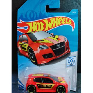 Hot Wheels รถเหล็ก Volkswagen Golf MoMo