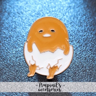 🇹🇭 พร้อมส่ง : เข็มกลัดลายไข่ขี้เกียจ กุเดทามะ | Gudetama Lazy Egg Enamel Brooch Pin.