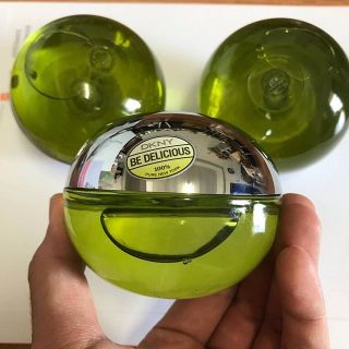 Dkny apple green• 50 ml. • nobox • ราคาส่ง 850 ems 50Dkny apple green • 50 ml. • nobox • ราคาส่ง 850 ems 50Dkny apple gr