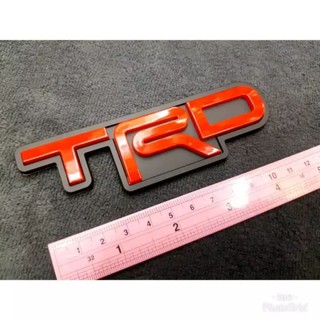 โลโก้ TRD สีแดงพื้นดำสำหรับติดท้ายรถยนต์ 1 ชิ้น