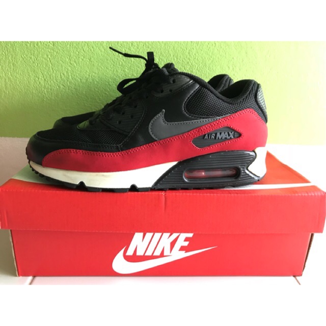 ❌❌SOLD❌❌ Nike Airmax 90 essential