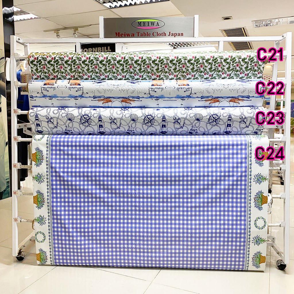 [ขายเป็นเมตร] Meiwa ผ้าปูโต๊ะพลาสติก PVC  ผ้ายางปูโต๊ะ ผ้ายางกันน้ำหน้ากว้าง 1.35 เมตร ยี่ห้อเมว่า  (Set2)