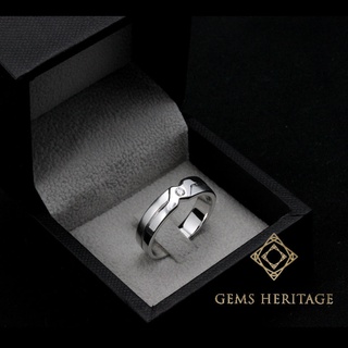 Gems Heritage แหวนแต่งงานผู้ชายเพชรแท้ดีไซน์เรียบหรูไม่ซ้ำใคร (RWG0063) เรือนทองคำแท้18K พร้อมใบรับประกัน