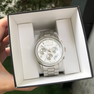 พร้อมส่งคร่า ❤️⌚️✨ Michael Kors  MK5076 Womens Stainless Steel Quartz Chronograph Silver Tone Dial Watch