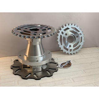 ดุมหลังดีส CNC ราคาไม่รวมจานดีส กับ สเตอร์แต่ง