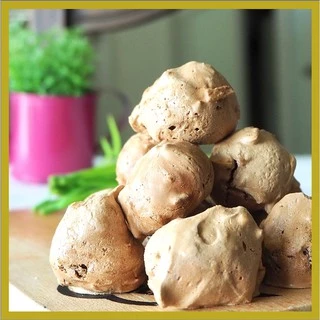 ขนมโสมนัส เมอแรงค์ อร่อย กรอบละมุน หอมมะพร้าว หวานกำลังดี ขนมจากร้านแก้ว ชื่อดังกาญจนบุรี