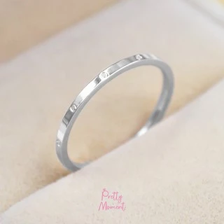 Pretty Moment แหวนรุ่น i love ring บาง 1.5 mm แหวนความหมาย สแตนเลส ไม่บิด ไม่เบี้ยว โดนน้ำหอม ลงทะเล อาบน้ำได้ แข็งแรง